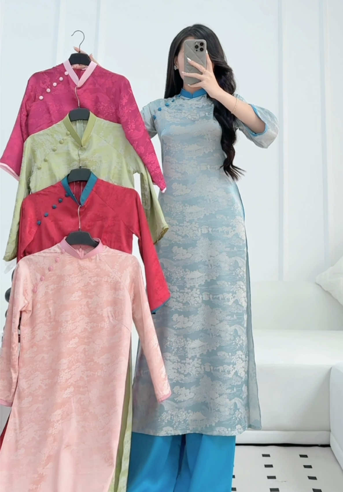 Mã cách tân làm mưa làm gió tết 2025 đây ạ 🥰 #aodaicachtan #aodaicachtannu #aodaitet2025 #aodaitet #tet2025 #aodaiquynhnguyen 