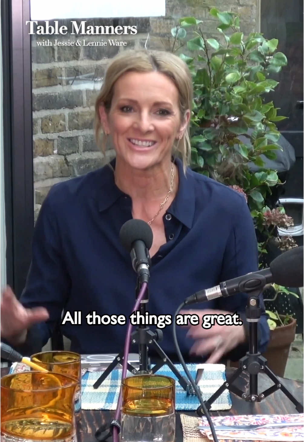 Inspired by our Deliveroo Secret Santa game, Gabby Logan reveals it’s the meaningful gifts that are the best. Plus you’ll always find what you need on @Deliveroo! #Ad  #TableManners #JessieWare #LennieWare #gabbylogan #present #gifting #deliveroo 