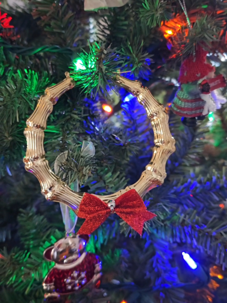 Thank you for this adorably dope idea for decor @Ashh 🙌🏾🫶🏾🎄 #DIY #christmasdecor #christmas #fyppppppppppppppppppppppp #fypage #fypシ゚viral #fypシ #fyp 