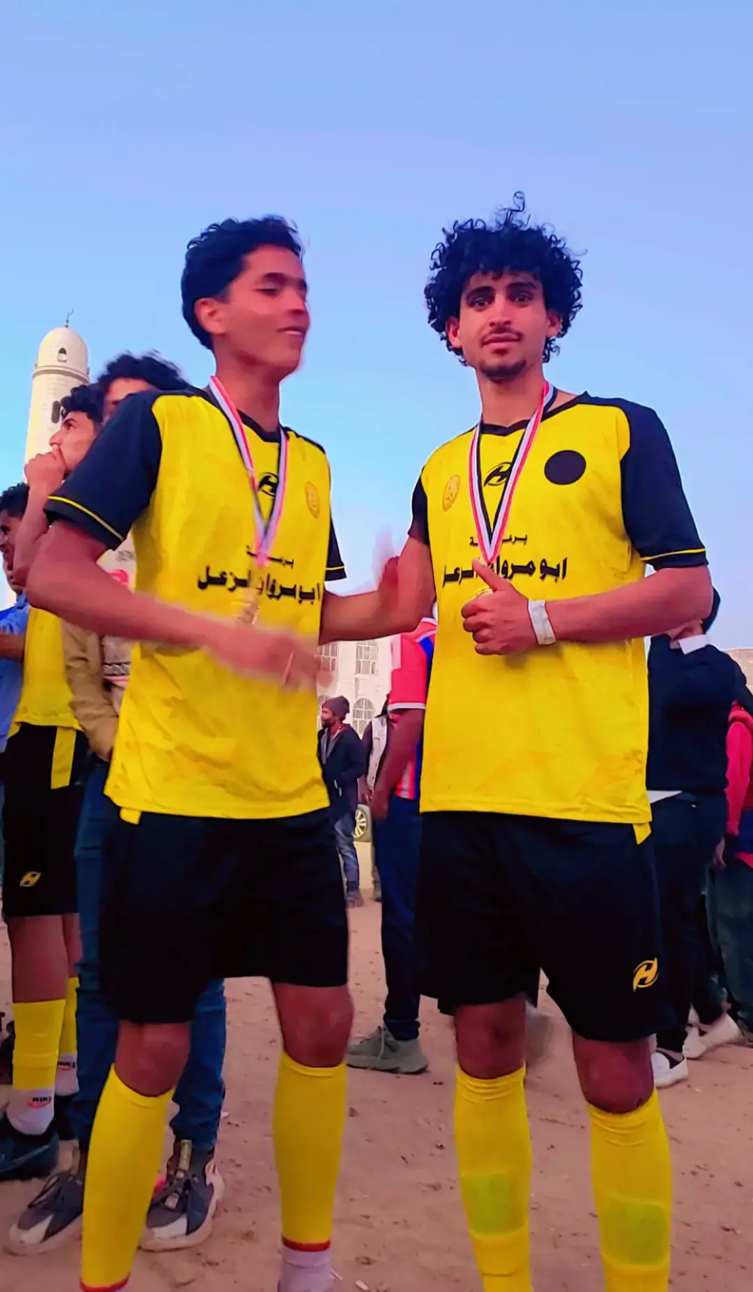 ابطال مدينة جبن  يئخذون  كاس البطوله 🏆🏅⚽️🎖🏆🥇🥈🥉⚽️⚾️🥎🏀🏆🏅كاس الشهداء 