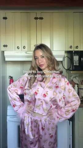 Christmas jammies 🤍 #girlstrip #christmas #christmasjammies #cabintrip 