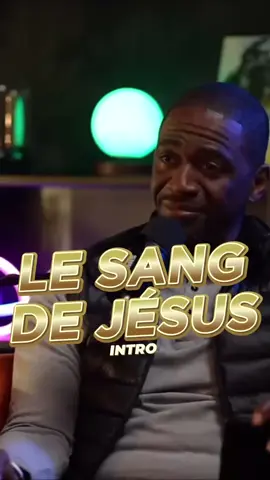 LE SANG DE JÉSUS 🩸😇 Le sang de Jésus-Christ, pur et sans péché, est le prix ultime payé pour racheter l’humanité. Son sacrifice à la croix ne représente pas seulement un acte de souffrance, mais une démonstration parfaite d’amour et de rédemption. Dans cet épisode, nous explorons la profondeur et la puissance de ce sang versé, et nous découvrirons qu’il a coulé à sept reprises, chacun de ces moments portant une signification spirituelle profonde et prophétique. Ne manquez pas la suite la semaine prochaine : “Le Jardin de Gethsémané” Première étape : les grumeaux de sang qui ont coulé du front de Jésus. #enseignement #SangDeJesus #Intro