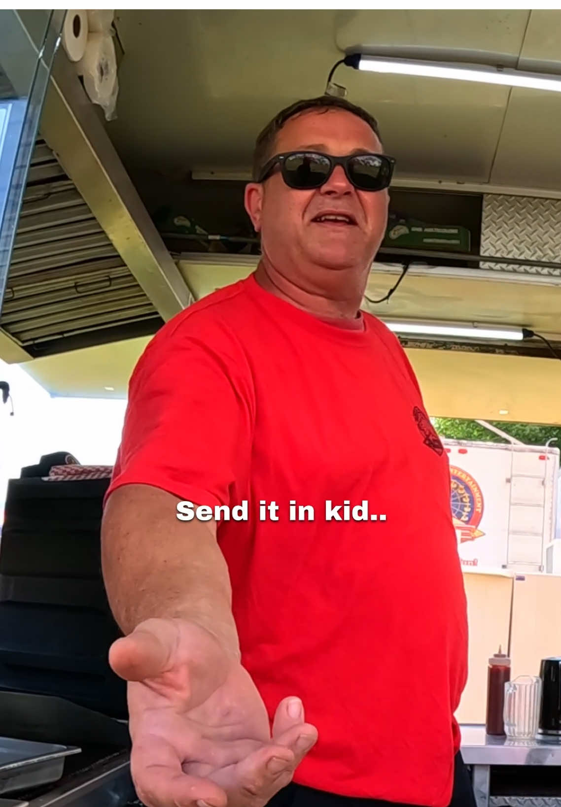 I bought a $43 hot dog and THIS happened 🥹❤️ #kindness #hotdog #food #carnival #festival 