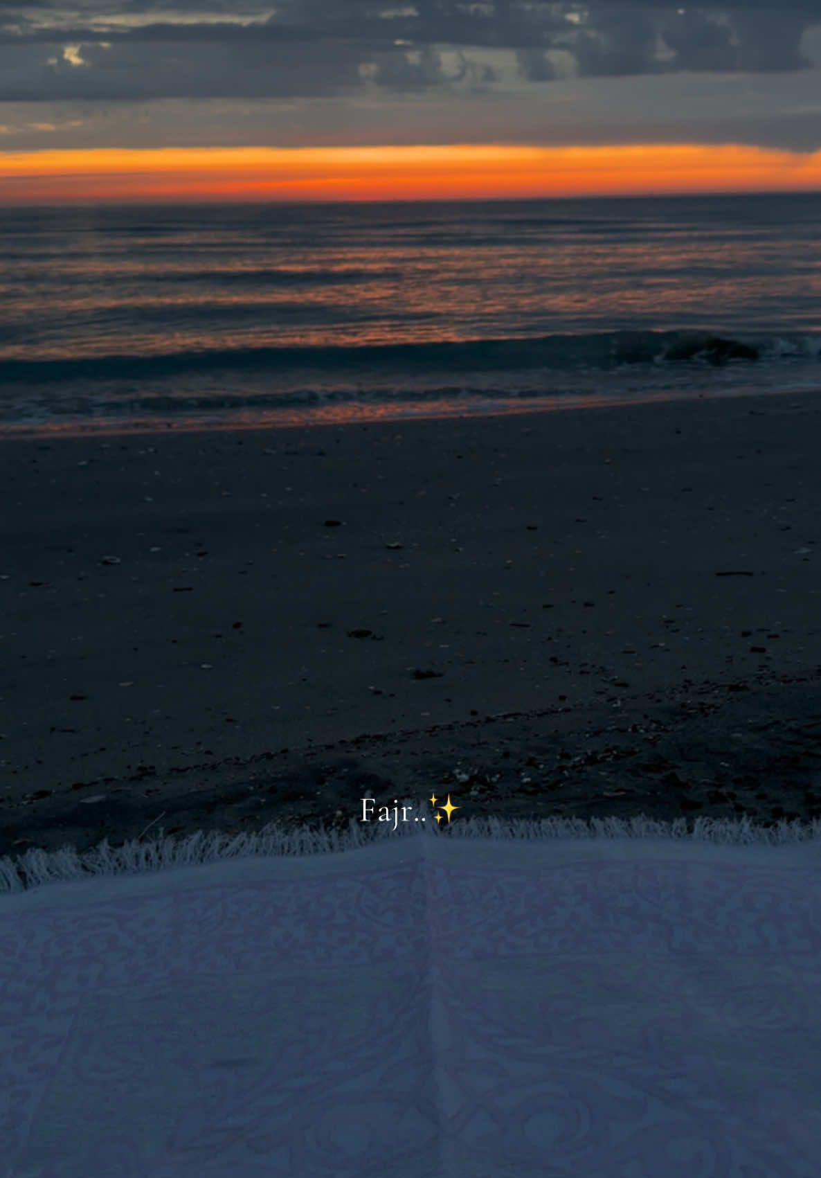 To the one who understands my soul.✨  #alhamdulillah #fajr #islam #muslim #muslimtiktok #islamic_video #namaz #islamicvideo #namaz #islamicvideo #deenoverdunya #foru #fyp #islamtiktok #foryou #foruyou #prayer 