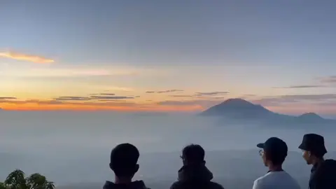 🗻🗻🗻#sunsetlover #fyp #foryou #gunungungaran2050mdpl#fyppppppppppppppppppppppp 