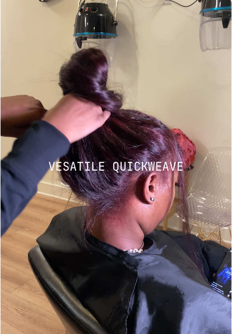 Love this color!🤩🍒  #versatilequickweave #quickweave #quickweavetutorial #atlantahairstylist #atlantaquickweaves #quickweavestyles #flipoverquickweave #flipovermethod #atlquickweaves #versatilesewin 