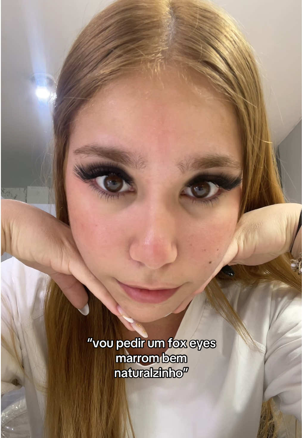 pq eu sempre fico feia de cilios?😭😭😭