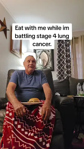 2 rounds of Chemo done and I'm experiencing a lot of side effects from it. I have thrush and so it's not that easy to eat. Thank you all for the support. #cancer #fyp #chemo 