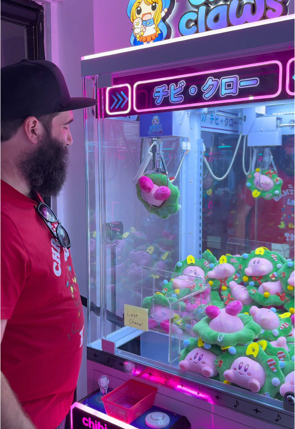 How many tries to win Christmas Kirby?! #arcade #clawmachine 
