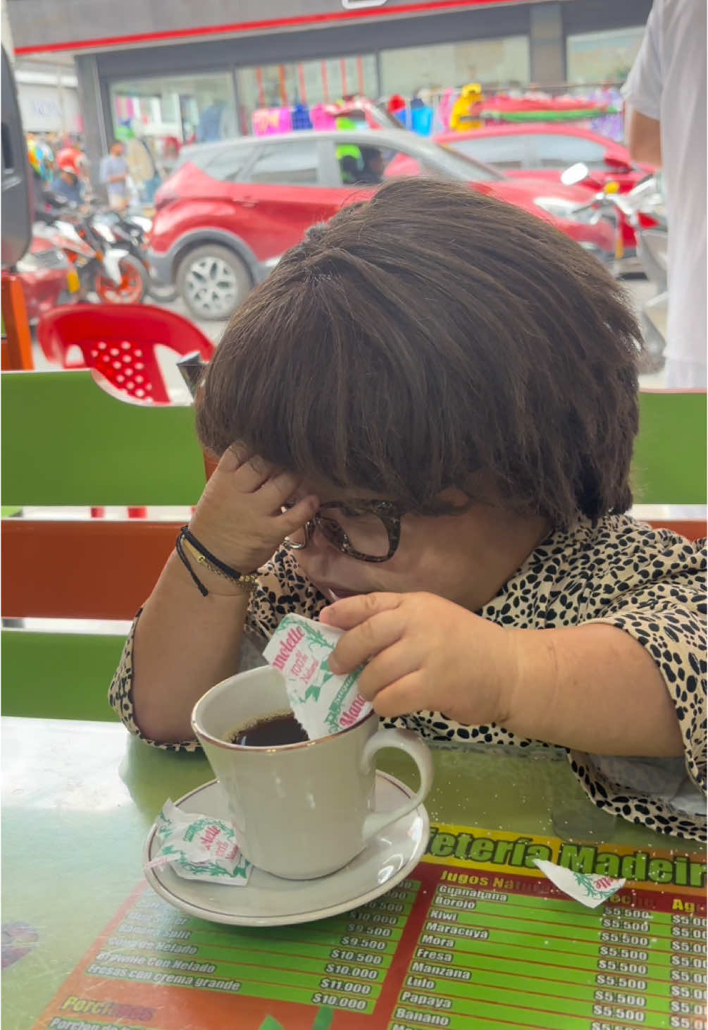 Merida dando tips para hacer buñuelos 🤣 #juanchinbrodie #juanchi #humor #comedia 