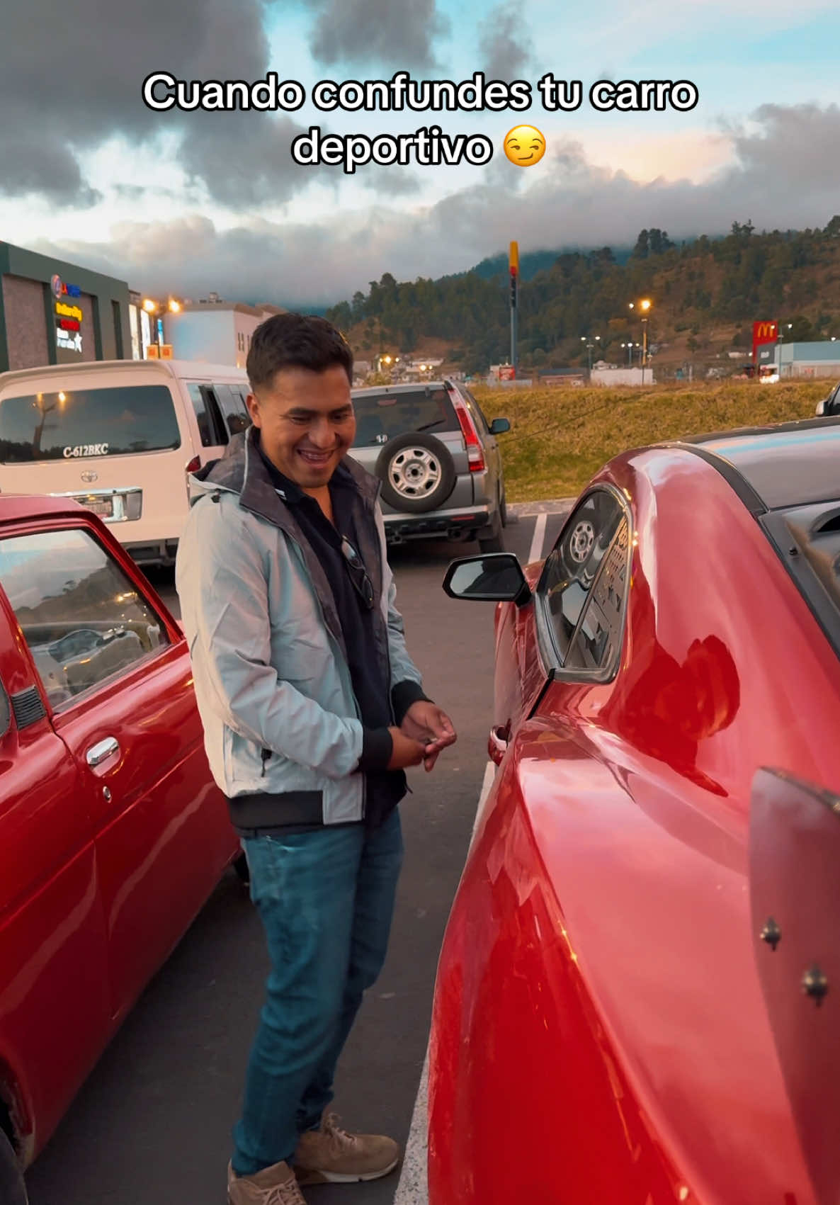 Cuando confundes tu carro deportivo 🫣#condorgt #humor #comedia 