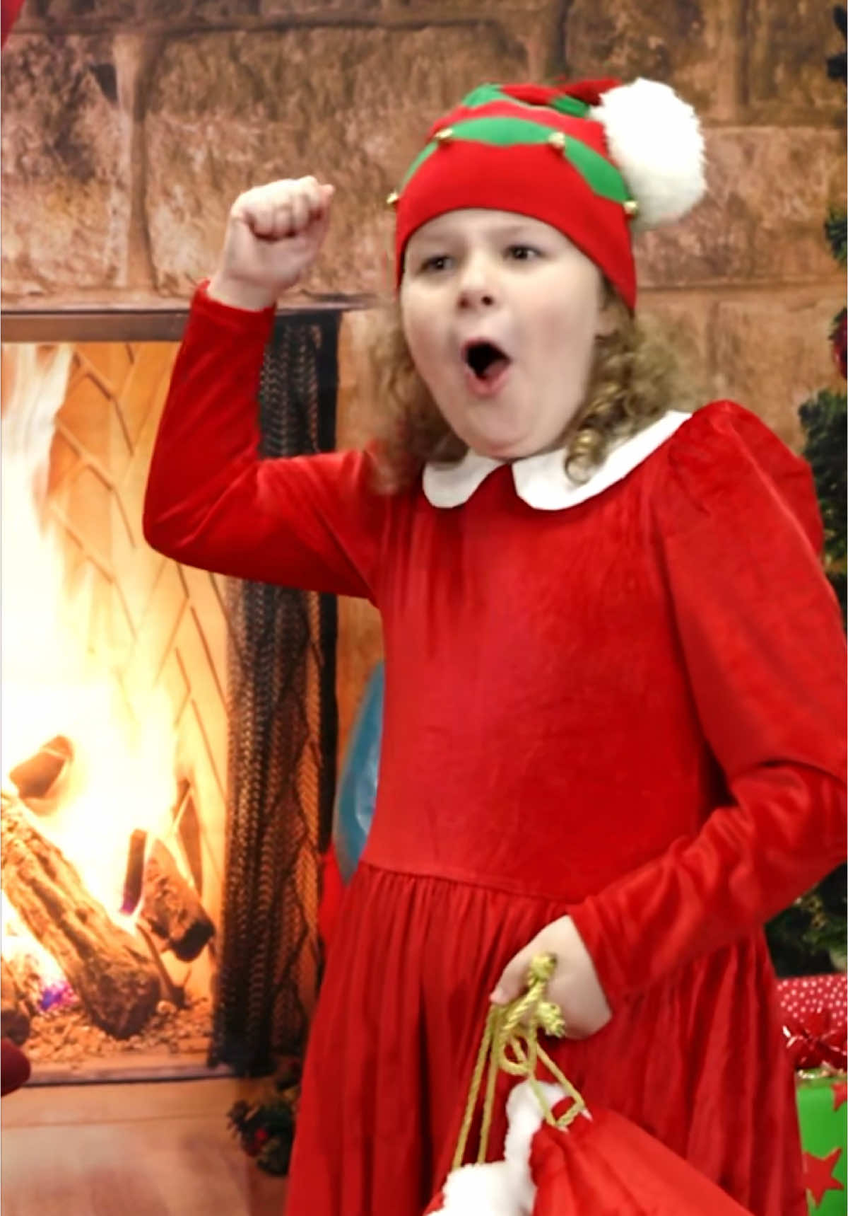 We love St Jude! Please don’t forget to donate this season!!! @St. Jude Thanks for the toy donation @TII Toys 💖 @Scentos Official 