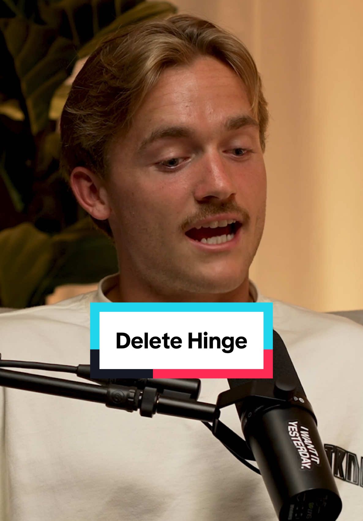 Maybe this is your sign to delete hinge? Episode 47 is now live on Spotify, Youtube and Apple Podcasts. #thepocketpodcast #datingapps #dating @Chris Griffin 
