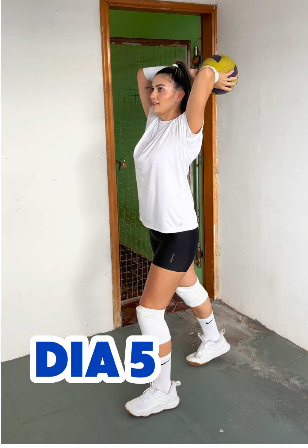 30 dias, 30 exercícios de volei para fazer em casa 🏠🏖️🏐 📌 DIA 5  #volei #voleifeminino #voleibol #tiktokesportes #voleibrasil 