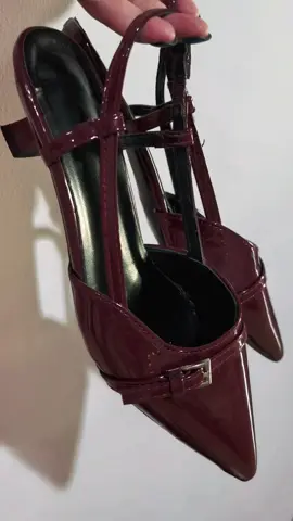 Grabe ang ganda nito nakakasosyal 😍My fave color🤍 #pointedheel  #kittenheel #fypシ  #Marooncolor 