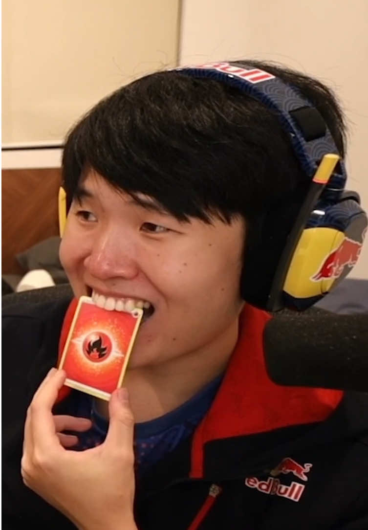 He Forced Me To Eat My Pokemon Cards #streamer #gaming #pokemon #pokemoncards #tcg @Red Bull Canada @boxbox 