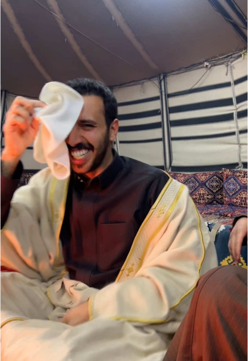 امنيه حياته يسافر برا السعودية😂😅 #اكسبلور #ترند #الافلاج #الشعب_الصيني_ماله_حل😂😂 #كأس_الخليج #الكويت 