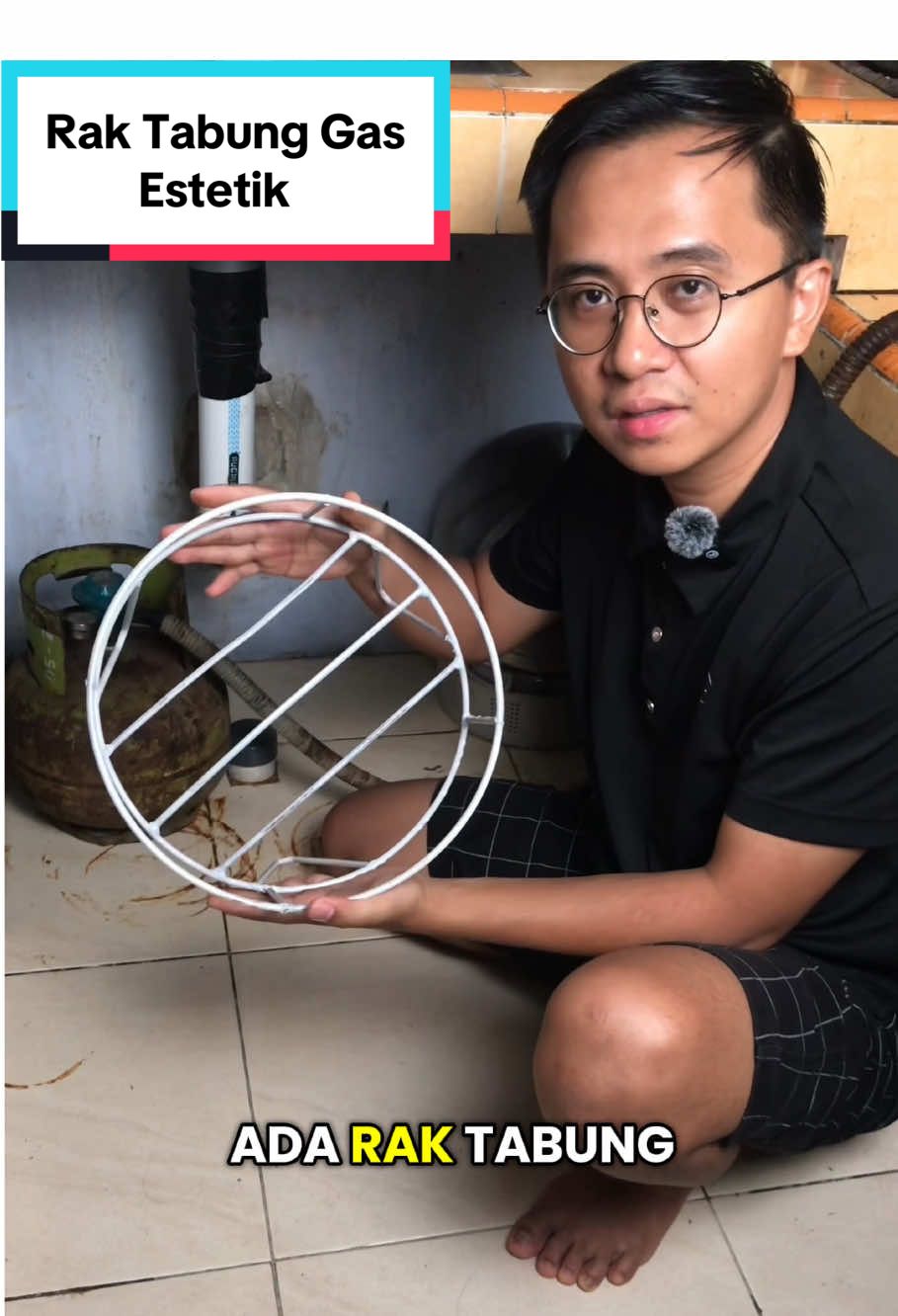 Rak tabung gas estetik, bikin lantai kakak bunda gak karatan lagi. Harganya 35 ribu tapi bikin dapur lebih rapi ☺️ #raktabunggas #rakgaslpg3kg #tabunggas #rakestetik #CapCut 