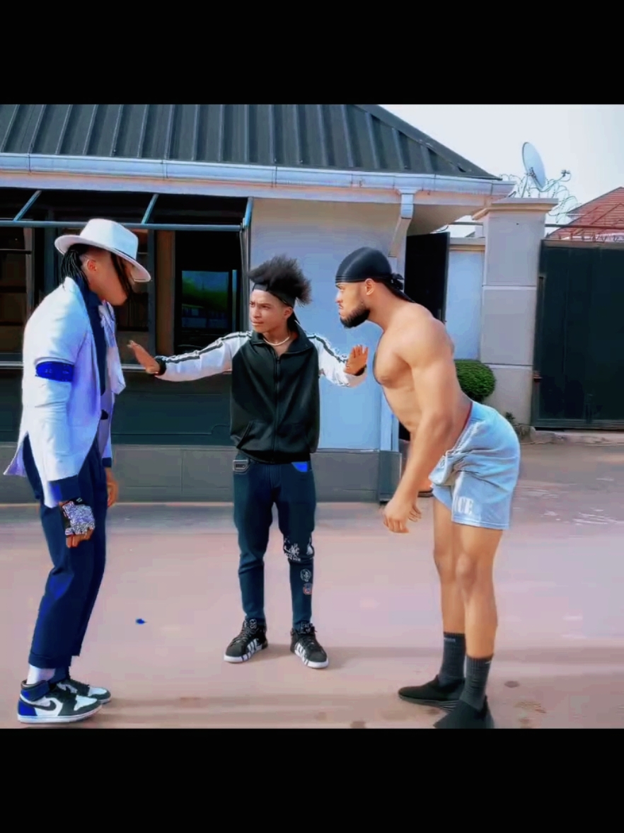 #michaeljackson #gorilla #africa #edit #viral_video #fyp 