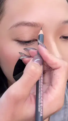 Chì xé wodwod 2mm gảy sợi siêu xịn a. Makeup chuyên nghiệp hay cá nhân dùng r này siêu thích a #chixe #chiwodwod#tipsmakeup #xuhuong #trangdiem #cushion