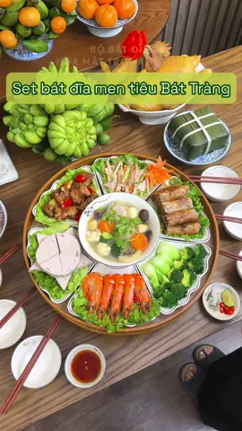 Set bát đĩa men tiêu bày cơm ngày Tết, hàng Bát Tràng vẽ kĩ luôn ạ #setbátđĩa #tết2025🎇🎇 #tết2025 #xuhuongtiktok #tiệmcủanhàgờ #gốm_sứ #bátđĩađẹp #gốm #báttràng #bátđĩa 