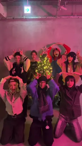 Merry Christmas🎄 みんなもぜひ踊ってくれよなー🎅 #KENT先生  #恋人がサンタクロース #龍宮城 