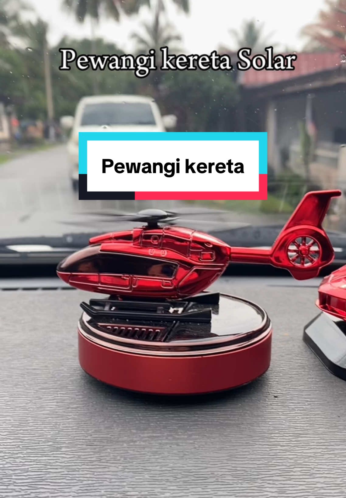 Pewangi Kereta Solar smart tau letak kat kereta #pewangikereta #pewangikeretaviral #pewangikeretahelikopter 