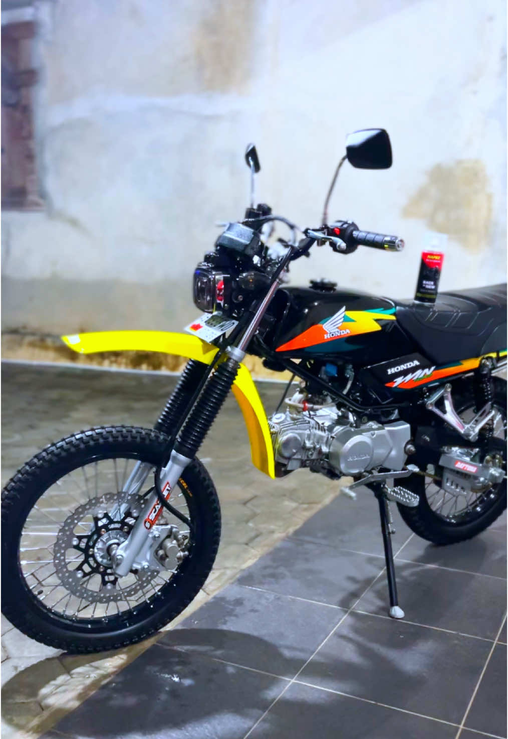 Di puji tidak terbang, di hina makin sayangg 🫵🏻🤭 #hondawin100  #hondawinsemitrail  #hondawin  #hafezrestorer 