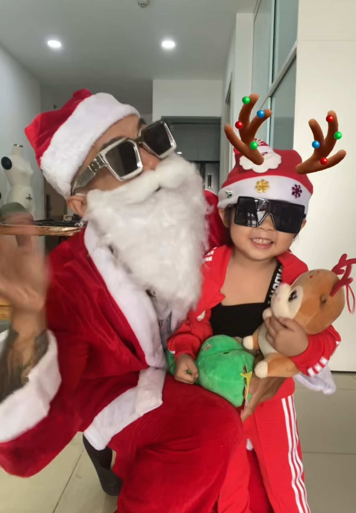 Merry Christmas 😊 #cutekidvideos #dance #tiktokdance #christmas 