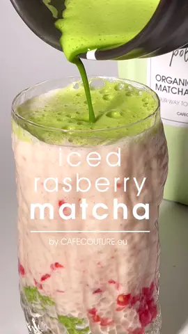 🍓 Iced Raspberry Matcha 🍵 Ingrediënten: 🍓 Frambozen 🍯 Honing 🥛 Melk (naar keuze) 🍵 Café Couture Culinaire Matcha Geniet van deze verfrissende drank! #fyp #recipes #matcha