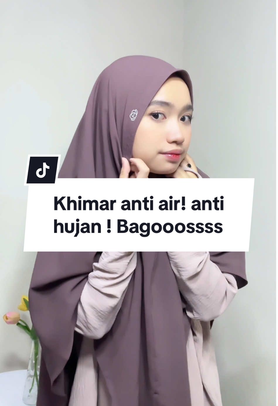 Kaget ada hijab kaya gini?😱💯 wajib punya sih buat musim hujan!! #khimarsyari #khimarantiair #zeakhimar #arafahijab #khimararafa 