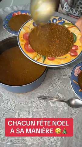 CHACUN FÊTE NOEL A SA MANIÈRE 🤣🎄 #humour #fyp #pourtoi #foryou 