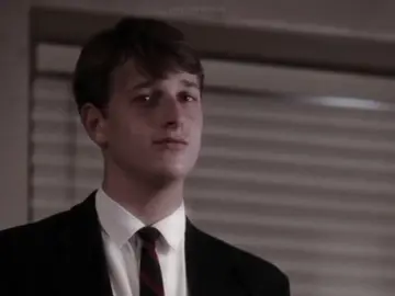 rip neil perry you would've loved hindia  #deadpoetsociety #dps #neilperry #toddanderson #charliedalton #knoxoverstreet #robertseanleonard #ethanhawke #robinwilliams #edits 