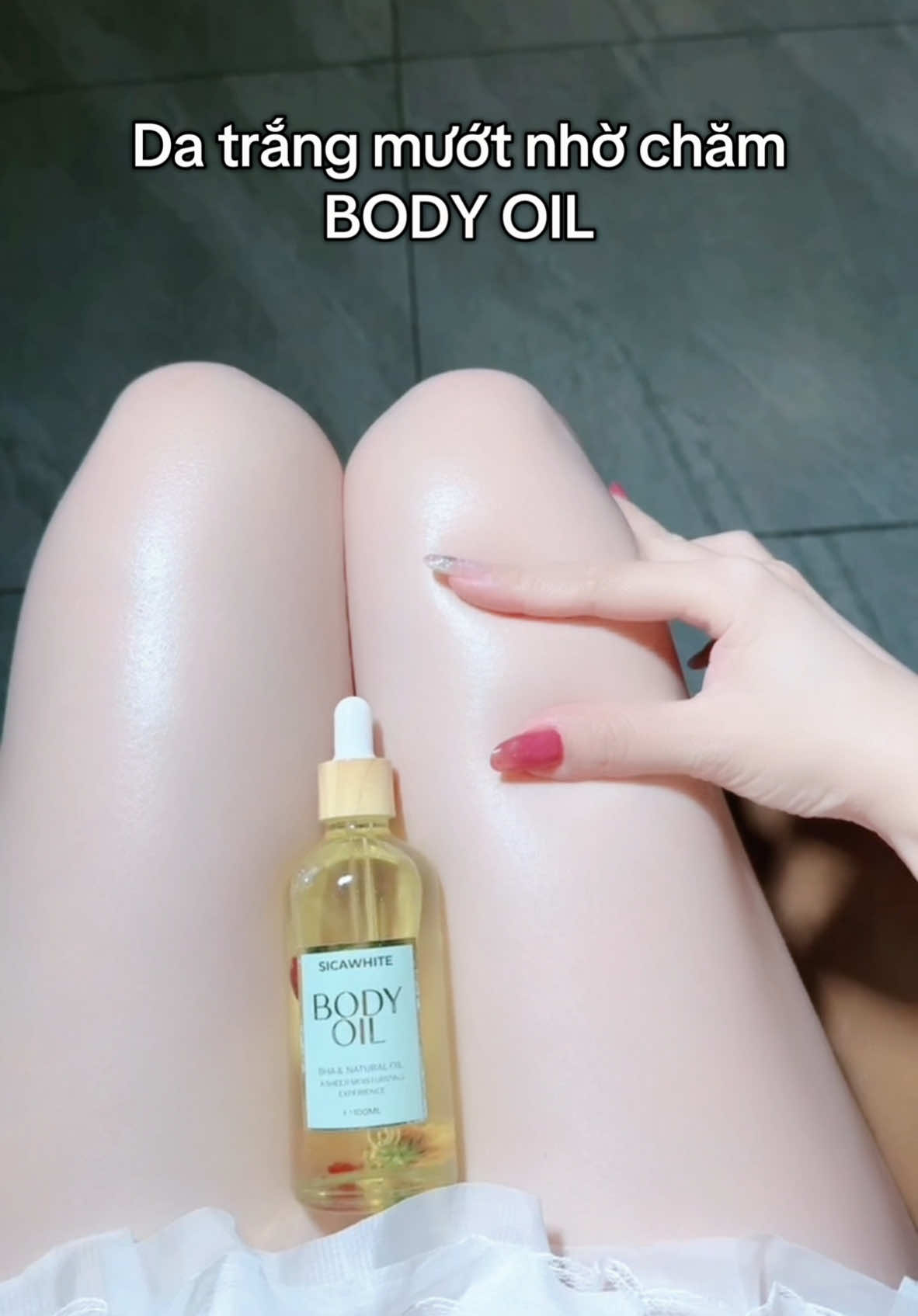 Chịu khó xài Body oil đi mấy bà ! Mướt lắm #thoasica #datrangdangxinh #bodymamsica #bodyh20 #bodysica #kemduongtrangda #bodyoil 