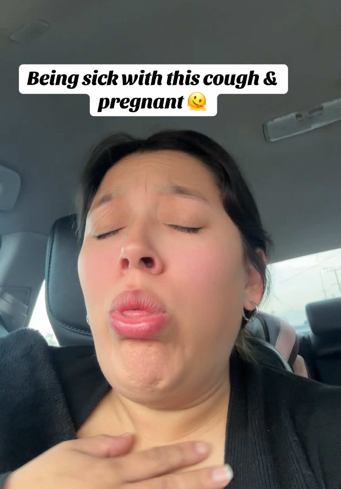 Merry Christmas eve everyone 😭❤️ #foryoupage #fyp #foryou #foryoupageofficiall #pregnantlife #pregnant #sick #sickday #help #christmaseve 