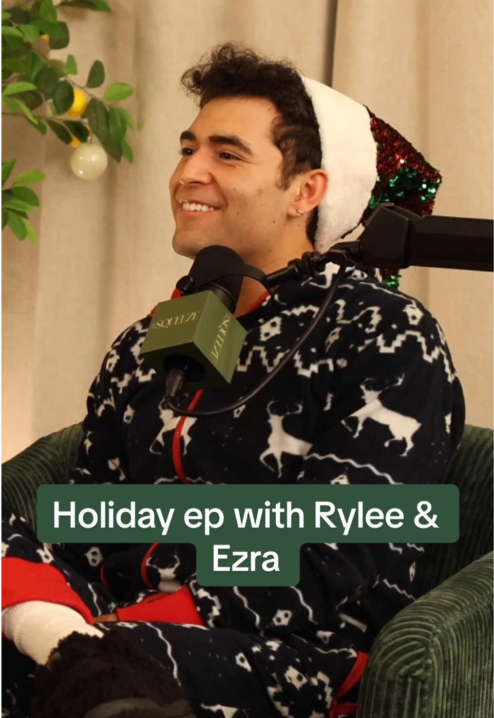 ITS TIIIIIIIIME!!✨ A special holiday episode with @Rylee Arnold and @Ezra Sosa, drops TOMORROW on #thesqueeze !🎄🎁☃️ @Taylor Lautner @Tay Lautner  #thesqueezepodcast #MentalHealth #dancingwiththestars #dwts @Dancing with the Stars #DWTS 