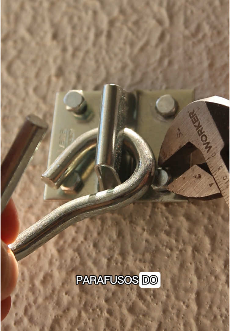 Essa é a FORMA MAIS FÁCIL de se PARAFUSAR o GANCHO de uma REDE! 