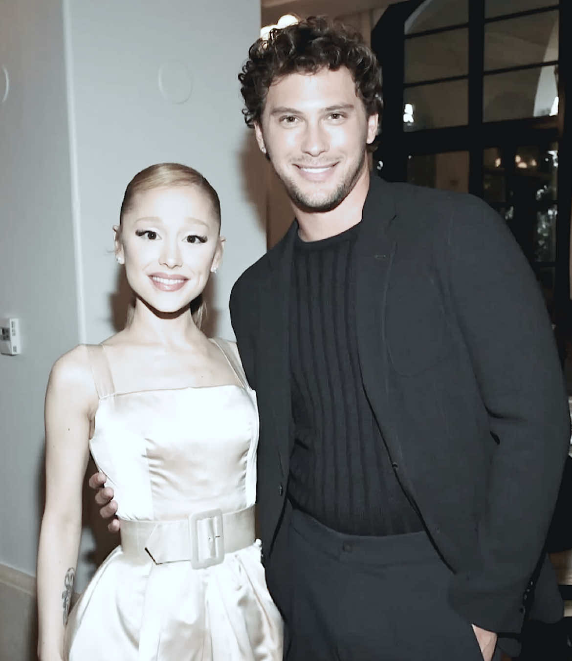 new fav duo 🤗 // MERRY CHRISTMAS!!  ib and ac @sunsbum  ari scenepack- sceneagb  cooper scenepack @sydney   #arianagrande #wicked #cooperkoch 