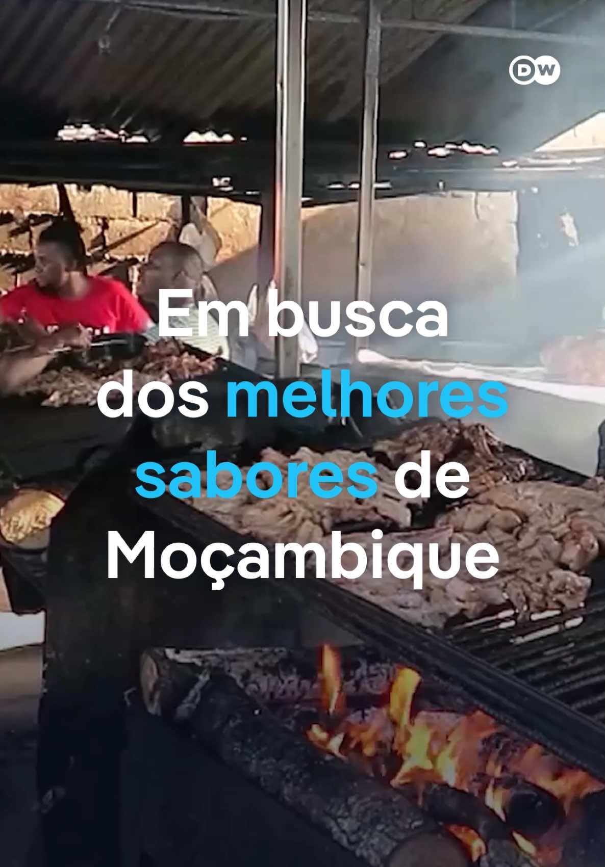 🥘 😋 Maputo, a capital de #Moçambique, tem uma cultura de #comida de rua diversificada e vibrante. Desde o porco assado fresco com salada no Xibutxana, até o #frango com molho especial do mercado central, as ofertas gastronômicas da cidade atendem a todos os gostos. Quem adora frutos do mar pode ir ao movimentado mercado dos pescadores, onde o peixe fresco é escolhido e preparado no local. De quebra, os visitantes têm uma vista espetacular da Baía de Maputo. A DW fez um tour para explorar os destaques da comida de rua de Maputo, e descobrir os sabores que fazem da cidade um lugar especial para quem busca uma refeição autêntica, deliciosa e acessível. #tiktoknotícias ➡️ Veja no vídeo da @dw.brasil, parceira do Metrópoles 