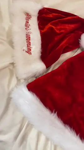 Wait till the end.... @April Mae 💖 @April Mae🤍 @AlohaApril🏖️ @Prettyinpink    ##christmas #christmastree #merrychristmas #christmasdecor #xmas #christmastime #Love #winter #natale #handmade #christmasgifts #santa #holidays #holiday #christmasdecorations #gift #christmasiscoming #december #family #SmallBusiness #navidad #art #santaclaus #instagood #gifts #giftideas #noel #photography #christmaslights #natal 