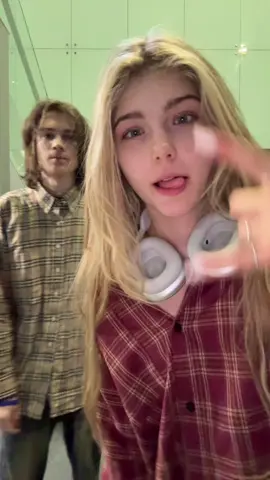 @Мирон Сосисон 🥩🤍тгк:бурундушка📌@2 аккк 