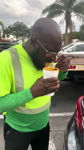 what u prefer Chicken souse or pork souse? he said they both good #caribbeansouseboss #viral #fyp #561 #florida #southfloridaeats #palmbeach #foodreview #fl #chickensouse #porksouse #foodreactions #share 