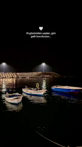 Yaz bunu bi kenara, gidersen unutursun…#ayselyakupoğlu #güngelir #limanıngemileri #viral_video #deniz #gecestoryleri #kesfet #kesfetteyiz #fypp 
