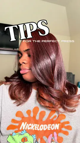 If you struggle with pressing your hair or your clients hair; the blowdry probably isn’t being done correctly.  There are MANY key components to a silky silk press👀but that BLOWDRY matters. Don’t rush through that to then burn all your hair out!!