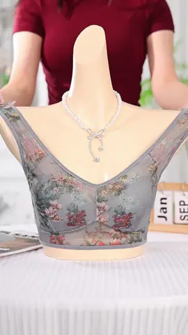 ชุดชั้นในสวยอะไรเช่นนี้ #ชุดชั้นใน #ชุดชั้นในผู้หญิง #underwater #lady #woman #bras #内衣 #文胸 #clothing #bra 