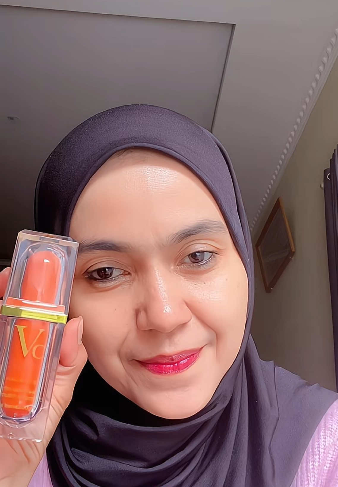 Wajib punya!!!! Bedak pengganti makeup dalam bentuk cream. #vcchalonese  #chaloneseglow  #creamchalonese 