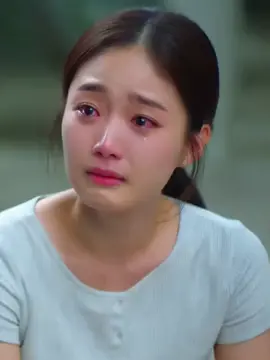 #tears #crying #泣く女 #泣き顔 #aigenerated #aivideo 