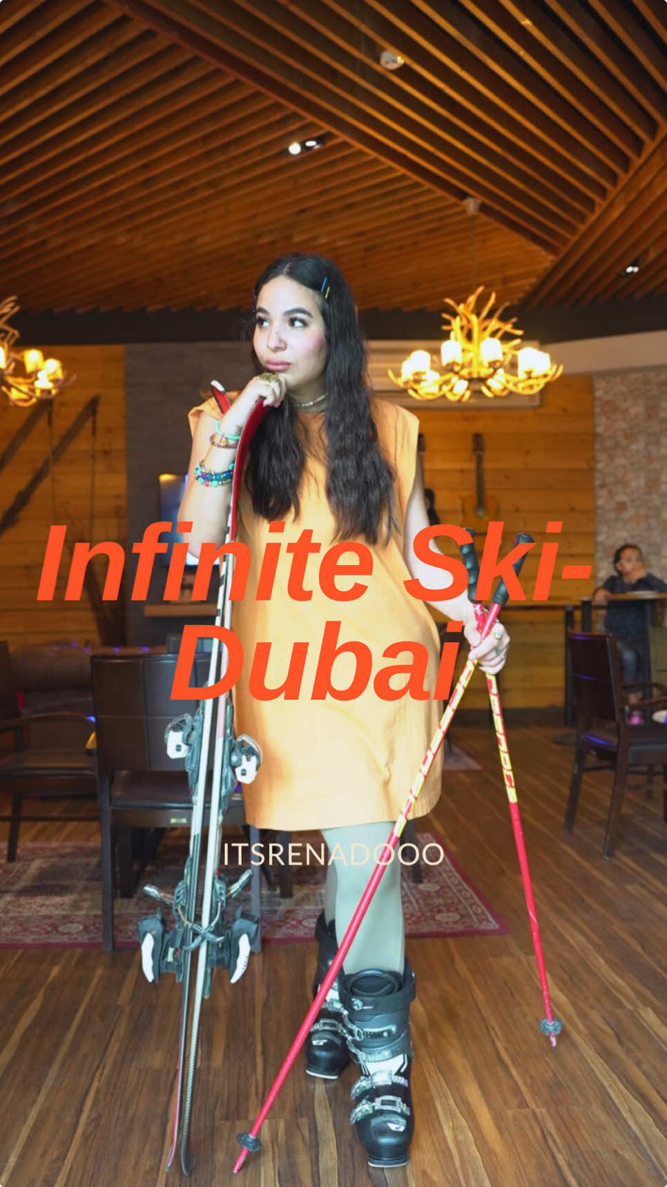 الكسفه اللي إنت فيها يا حازم 🎿 بعمل skiing في المكان دا إسمه Infinite Ski-dubai ⛷️ #ski #skiing #activities #whattowatch #wheretovisit #على_فين_يارناد #fun #skidubai 