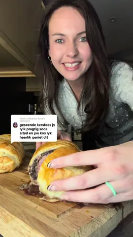 Replying to @Marilyn Smal  @Gordon Ramsay  Beef Wellington: Beef fillet (500-750g) 700g Chestnut mushrooms Mostert Parmaham (2-3pakkies) Puff pastry 1 eier (eggwash) Bak vir 35 minute op 200 Merry Christmas almal!! ❤️