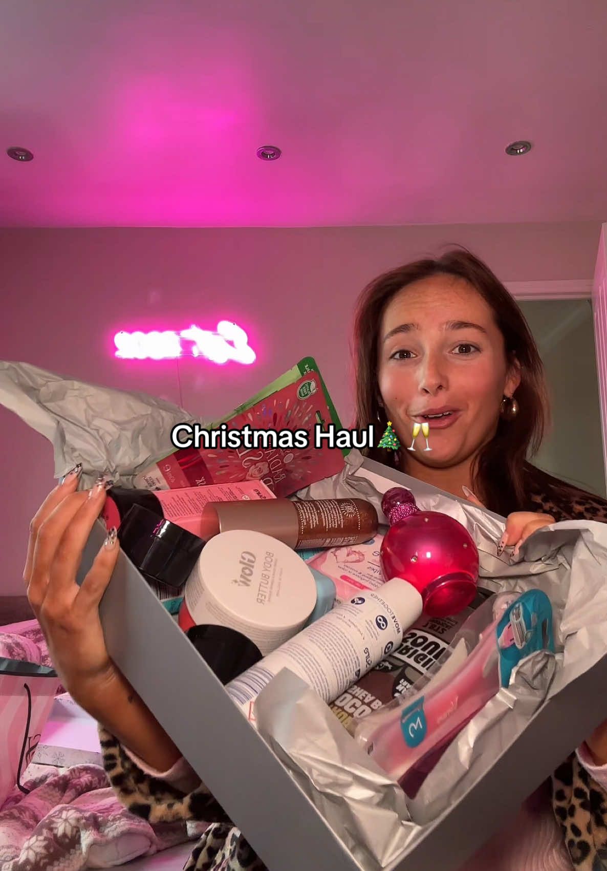 SUCH A GREAFUL BUNNY THANK YOU SO MUCH TO MY NEAREST AND DEAREST  #christmashaul #christmashauls #christmasgift #christmasgift #christmashaul2024 #christmaspresents #presents #gifts #gifthaul #gifthauls #haul #haultiktok #hauls #haulvideo #haulvideos #christmashaultok #foryoupage #foryoupageofficial #fypppppppppppppp #fyp 